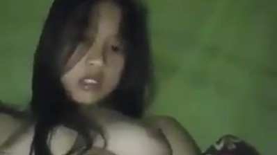 Bokep Indo Naurah Bocil SMP Memek Tembem