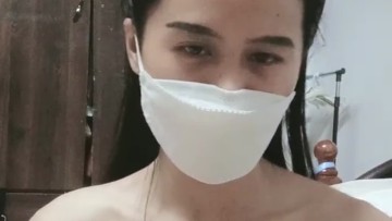 Viacha Tocil Lepas Kemejanya Omek Bugil