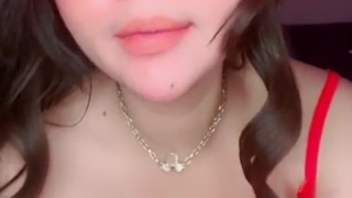 Live Cassely Jepit Dildo ke Toket Gedenya