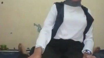 Bokep Jilbab – Cewek Hijab abu2 Isep anu Nikmat